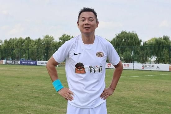 男女一边吃奶一边做爰